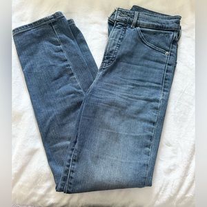 Express Super High Rise Straight Jeans sz 2